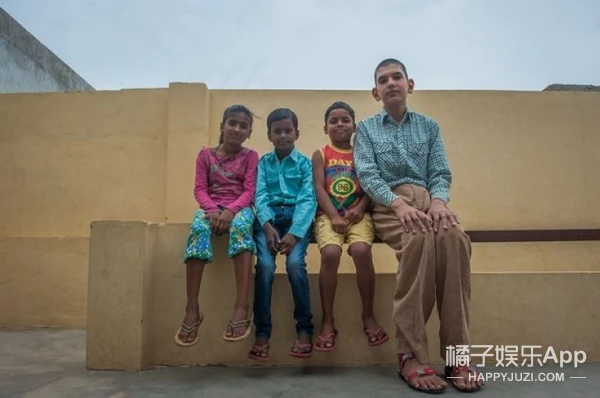 如何通过模拟比赛环境提高篮板实战能力?_0